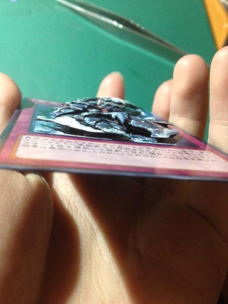 Illustration for article titled Yu-Gi-Oh! Fan Creates Stunning Shadowbox Cards